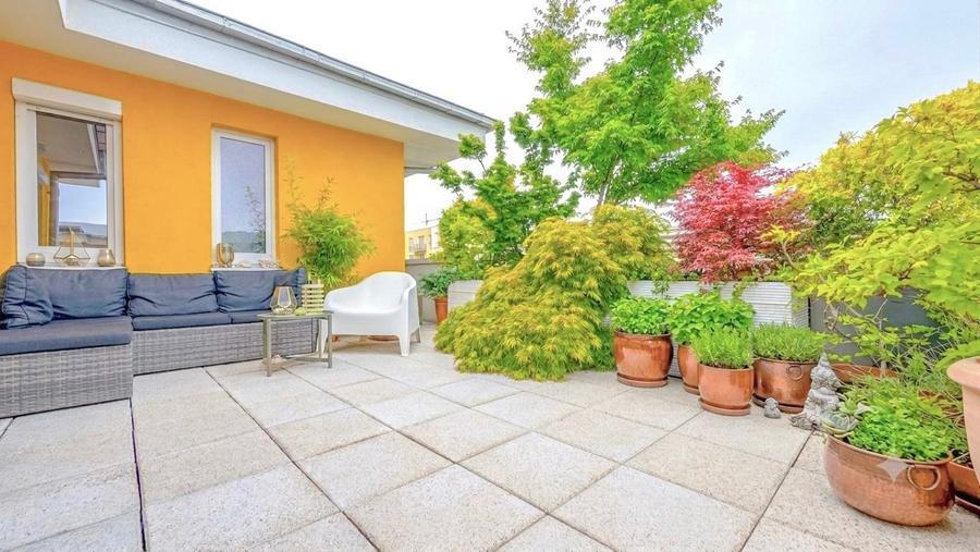Penthouse cu 4 camere decomandat în Avantgarden