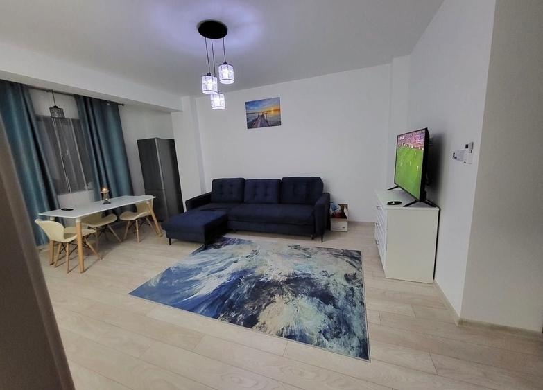 Apartament cu 2 camere semidecomandat în Central