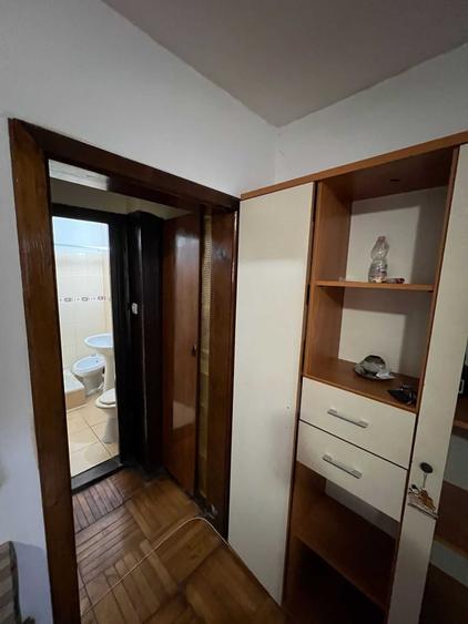 Apartament cu 2 camere semidecomandat în Romanilor