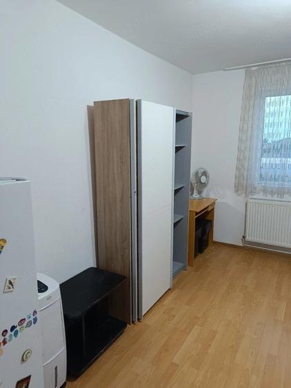 Garsonieră decomandată în Central