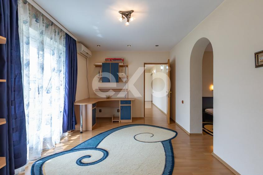 Casă individuală cu 5 camere cu Teren 1275 Mp în Sărata (Sărata)