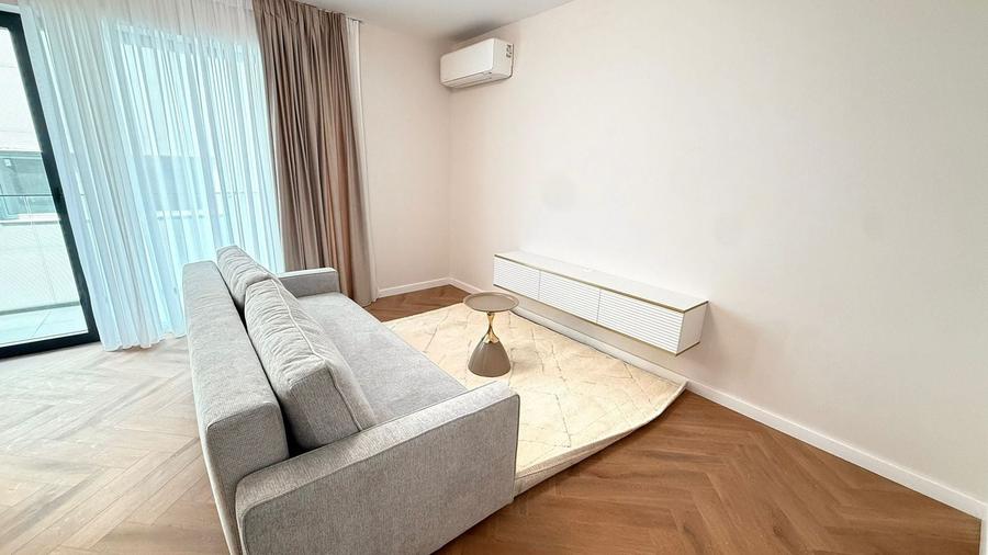 Apartament cu 2 camere, mobilat în Băneasa