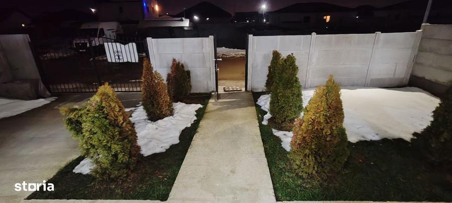 Casă cu 4 camere cu Teren 180 Mp în Central