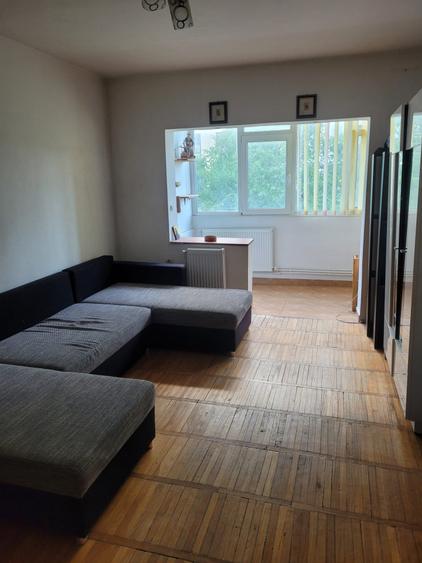 Apartament cu 4 camere decomandat, mobilat în Inel I