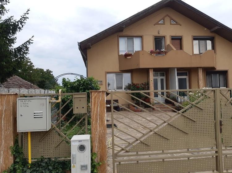 Duplex cu 4 camere cu Canalizare în Giarmata-Vii
