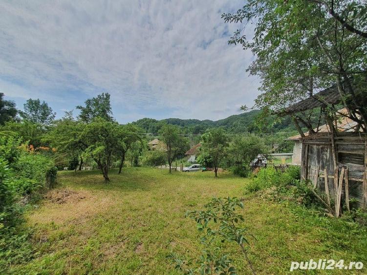 Teren de 2600 mp, în Râu Alb de Sus