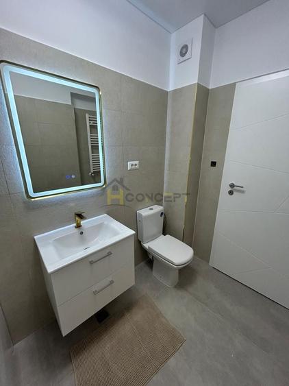 Apartament cu 2 camere semidecomandat, mobilat în Exterior Vest