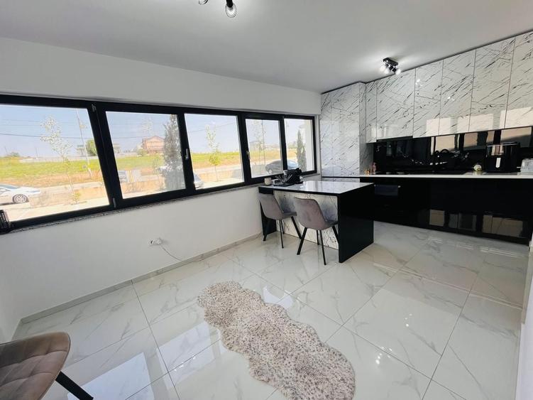 Apartament cu 2 camere semidecomandat, mobilat în Cârcea