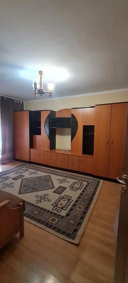Apartament cu 2 camere decomandat în Carpați 2