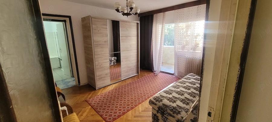 Apartament cu 2 camere semidecomandat în Lipovei