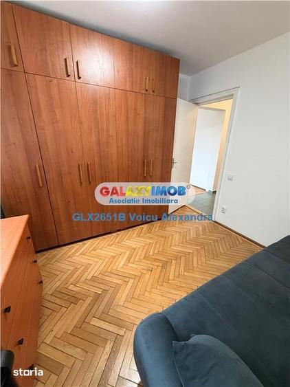 Apartament cu 3 camere, mobilat în Tei