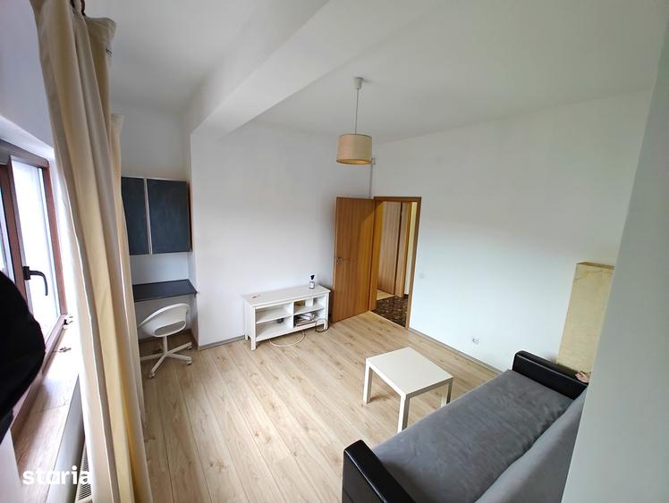 Apartament cu 3 camere, mobilat în Central