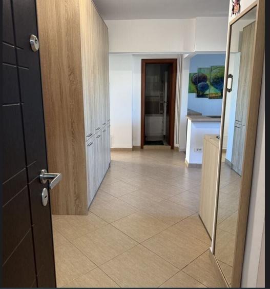 Apartament cu 3 camere decomandat, mobilat în Dristor