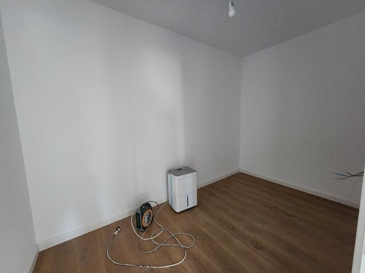 Casă individuală cu 4 camere cu Canalizare în Valea Adâncă