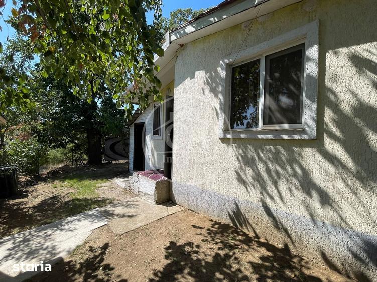 Casă cu 2 camere decomandat cu Teren 300 Mp în Husasău de Tinca