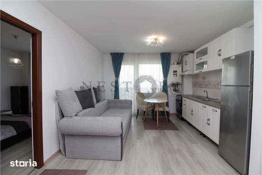 Apartament cu 3 camere semidecomandat în Între Lacuri