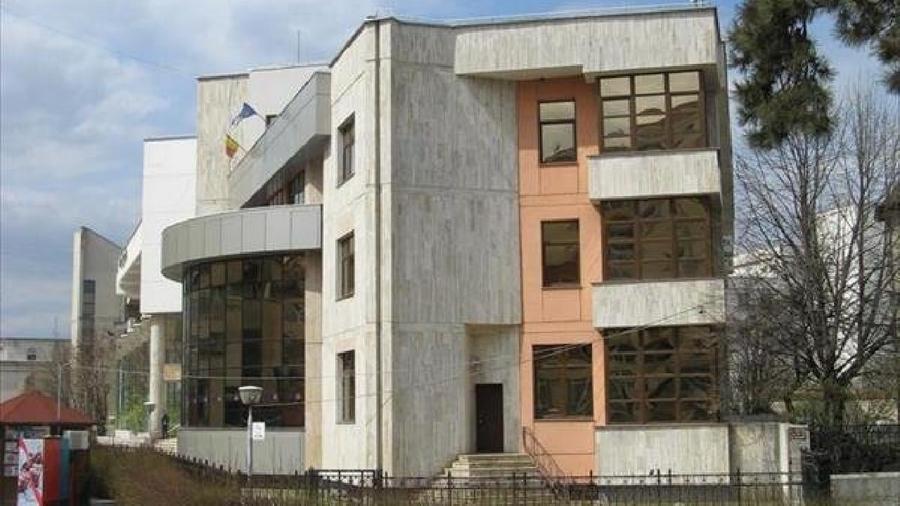 Birou, în Central