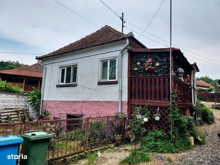 Casă cu 2 camere cu Teren 7000 Mp în Nojag