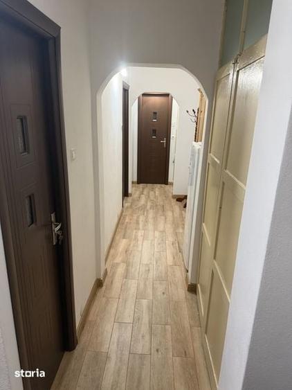 Apartament cu 3 camere în Racovița
