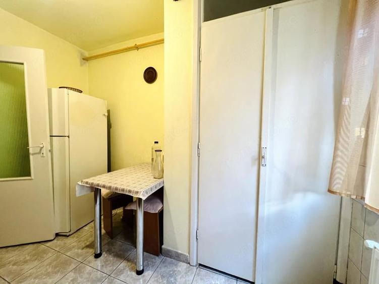 Apartament cu 2 camere semidecomandat în Aradului