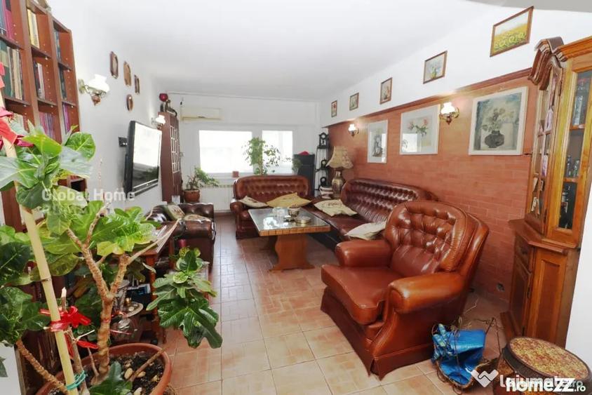 Apartament cu 4 camere decomandat în Titulescu