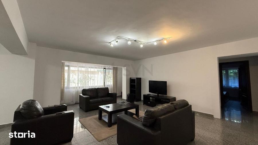 Apartament cu 4 camere decomandat în Aviatorilor