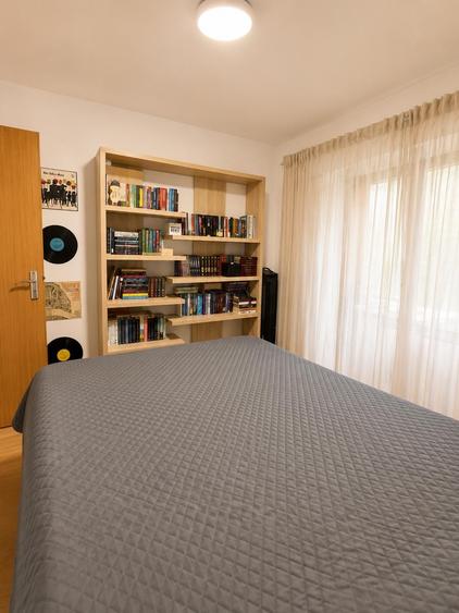 Apartament cu 4 camere decomandat în Central