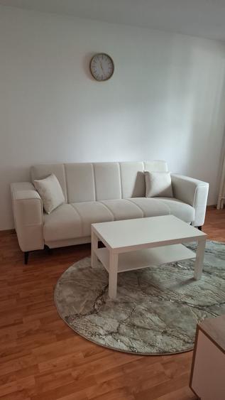 Apartament cu 2 camere decomandat în Tei