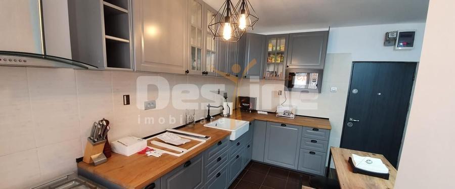Apartament cu 3 camere decomandat, mobilat în Tineretului