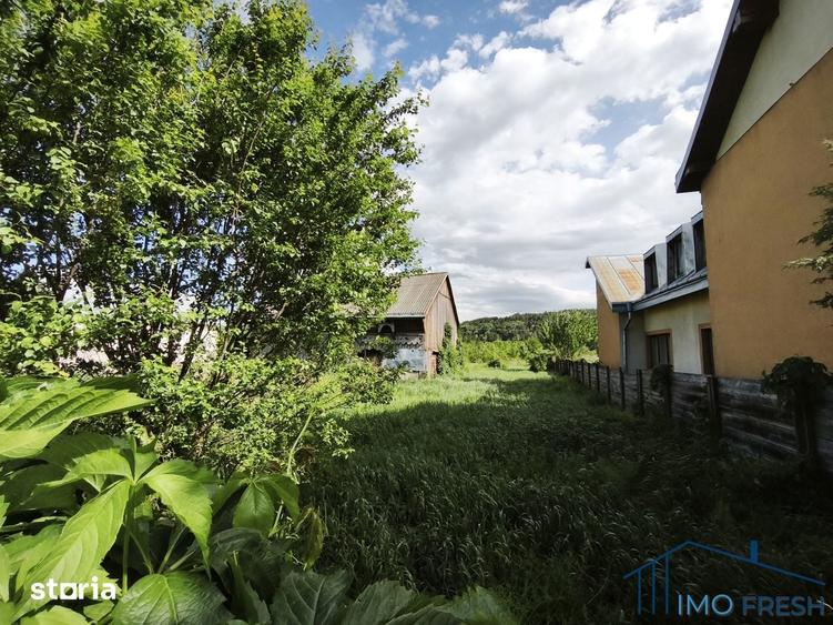 Teren de 1800 mp, în Șcheia