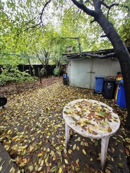 Casă cu 3 camere cu Garaj în Colentina