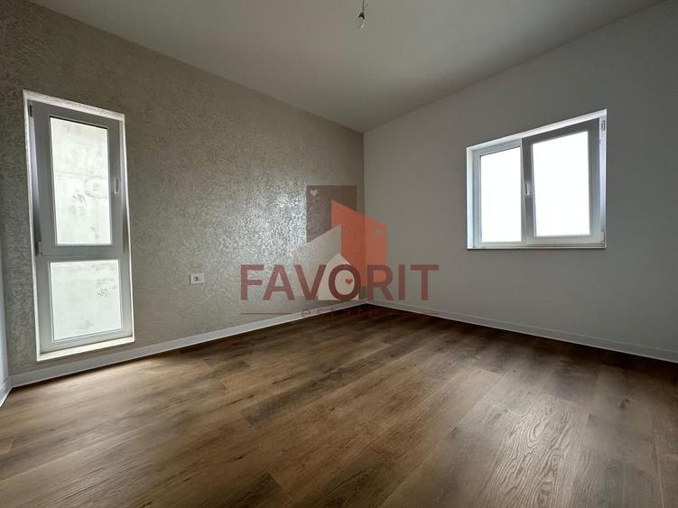 Duplex cu 4 camere cu Canalizare în Săcălaz