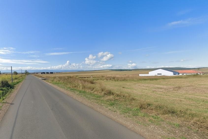 Teren de 670 mp, în Șura Mică