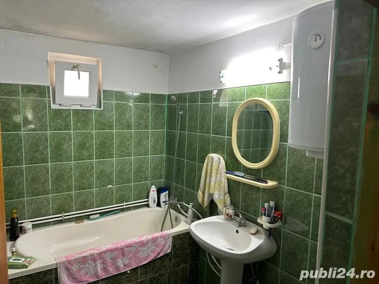 Casă cu 3 camere cu Teren 1300 Mp în Pecineaga