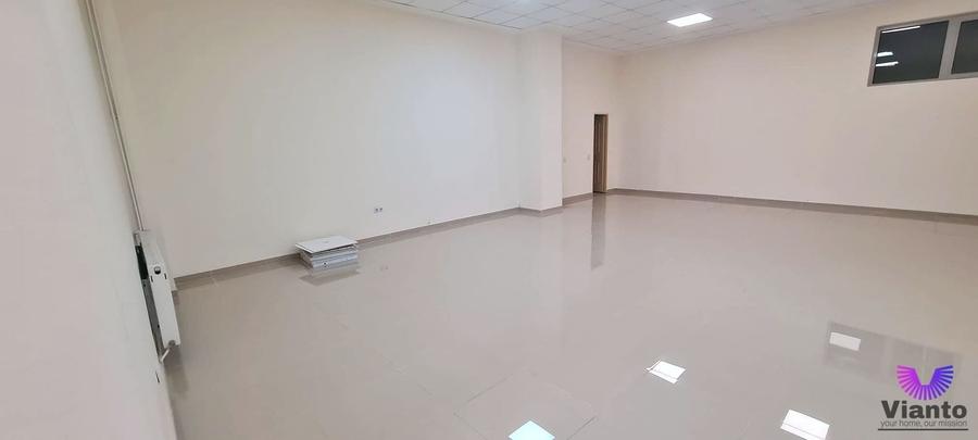 Spațiu comercial, de 130 mp, în Aeroport