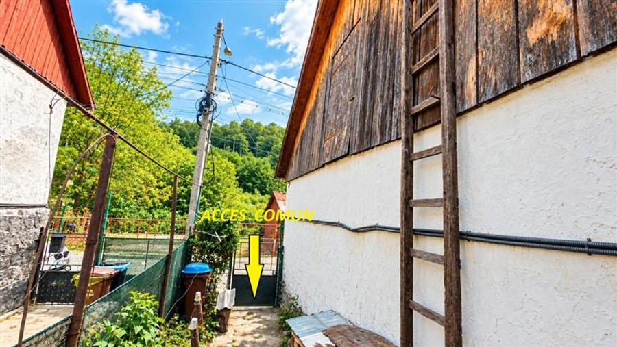 Casă individuală cu 2 camere cu Canalizare în Vest