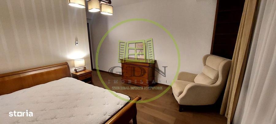 Apartament cu 3 camere, mobilat în Sub Arini