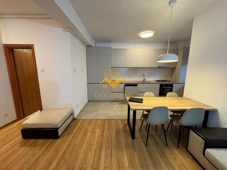 2 camere, Andrei Muresanu,Grand Hotel Italia, Trifoiului - 3