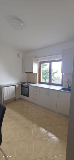 Apartament cu 3 camere în Zorilor