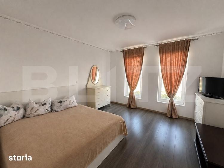Casă cu 9 camere cu Teren 1604 Mp în Central