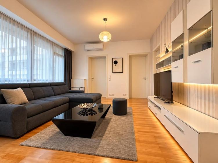Apartament cu 3 camere, mobilat în Unirii