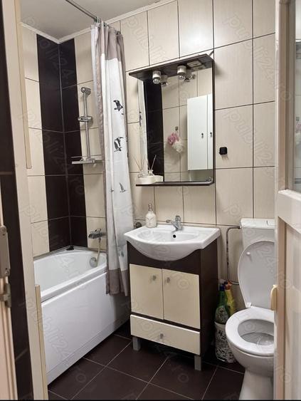 Casă cu 2 camere cu Teren 90 Mp în Central