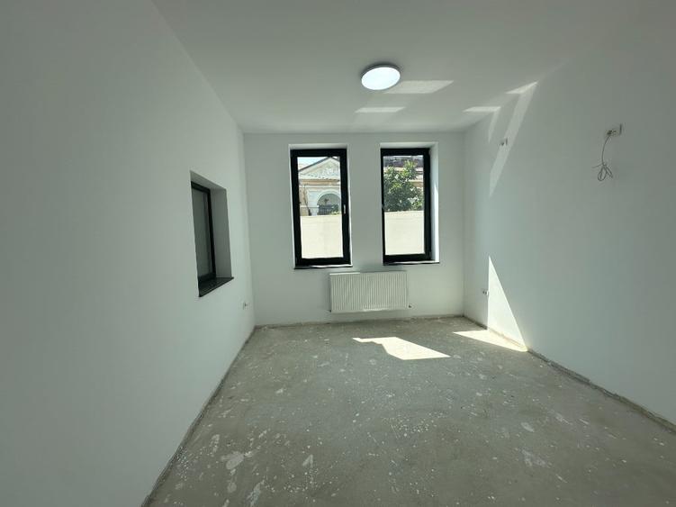 Spațiu comercial, de 110 mp, în Central