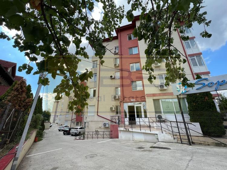 Apartament cu 3 camere semidecomandat, mobilat în Tătărași