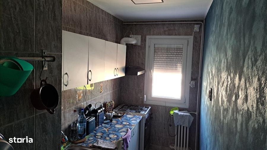 Apartament cu 2 camere, mobilat în Central