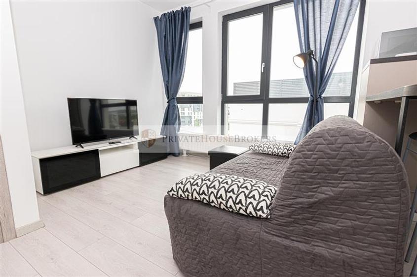 Apartament cu 2 camere semidecomandat, mobilat în Pipera