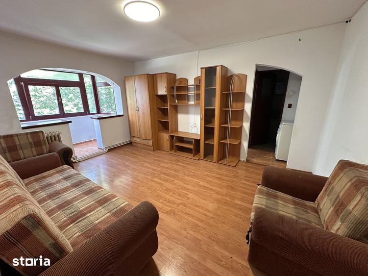 Apartament cu 2 camere semidecomandat în Central