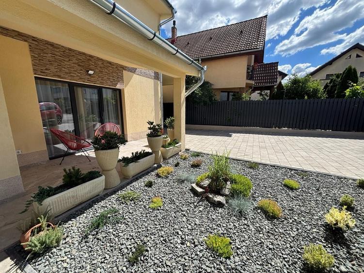 Duplex cu 4 camere cu Canalizare în Șelimbăr