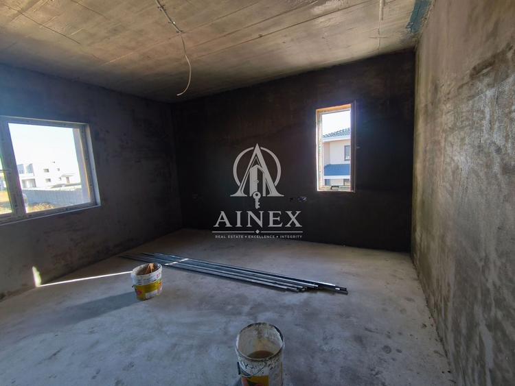 Duplex cu 3 camere cu Canalizare în Săcălaz