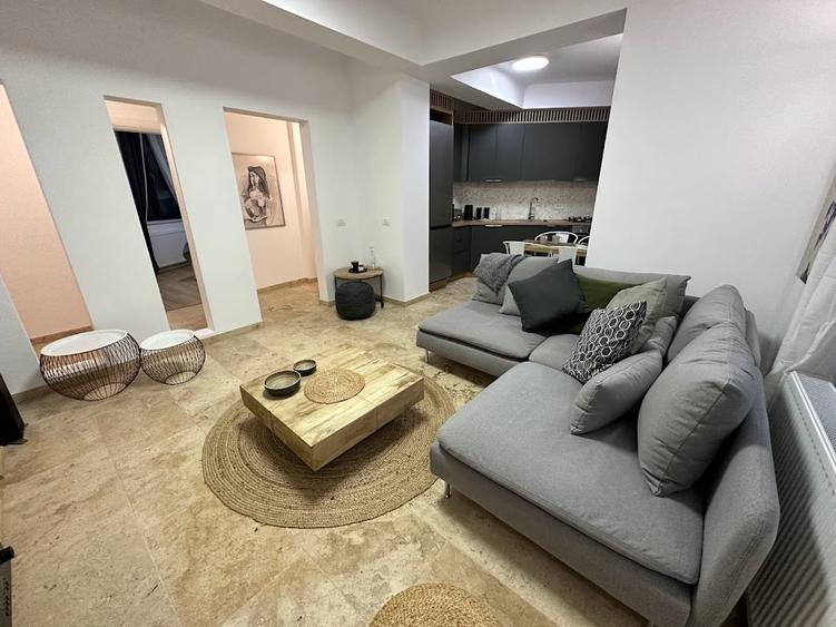 Apartament cu 3 camere în Ultracentral